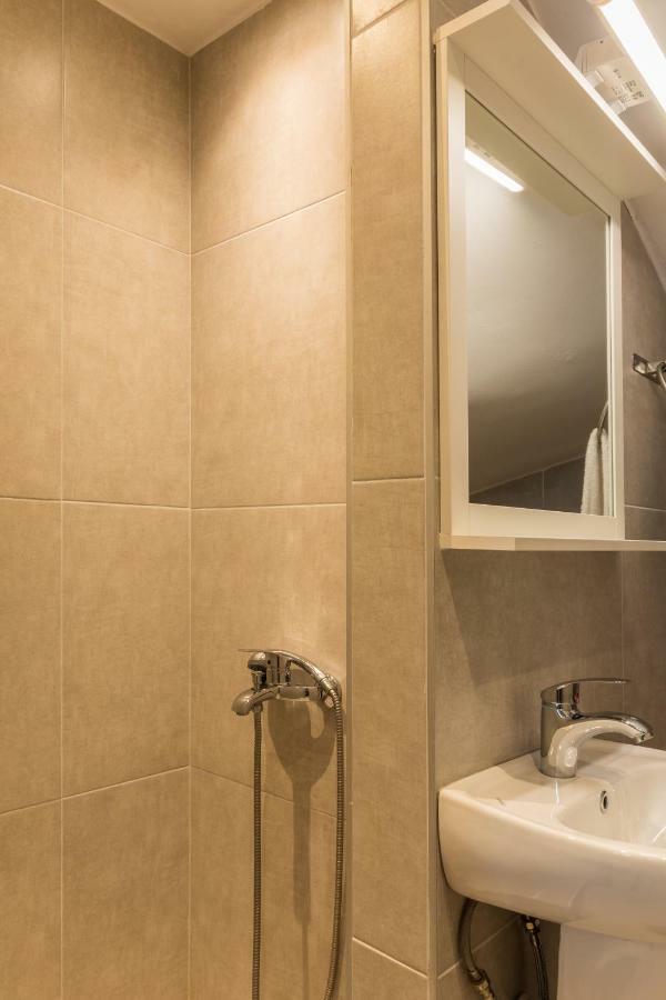 V Luxury Apartments Siviri Exterior photo