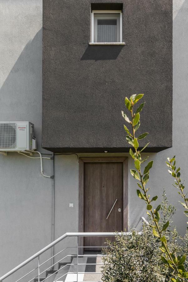V Luxury Apartments Siviri Exterior photo